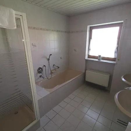 Haus Am Muehlbach شقة